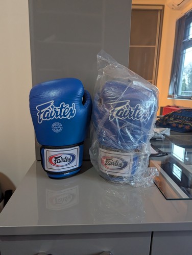 16oz boxing gloves brand - 16oz,