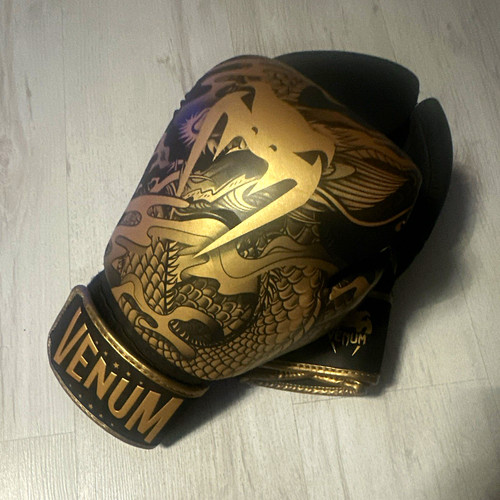 Venum training boxing gloves - training,