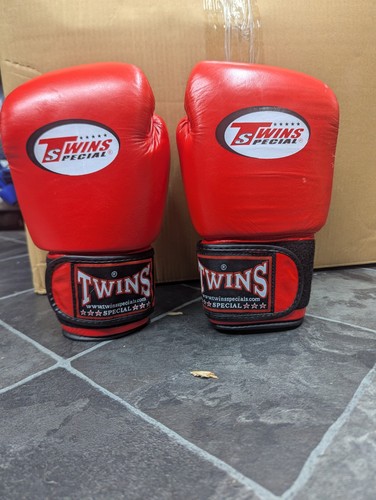 16oz boxing gloves brand - gloves., new.